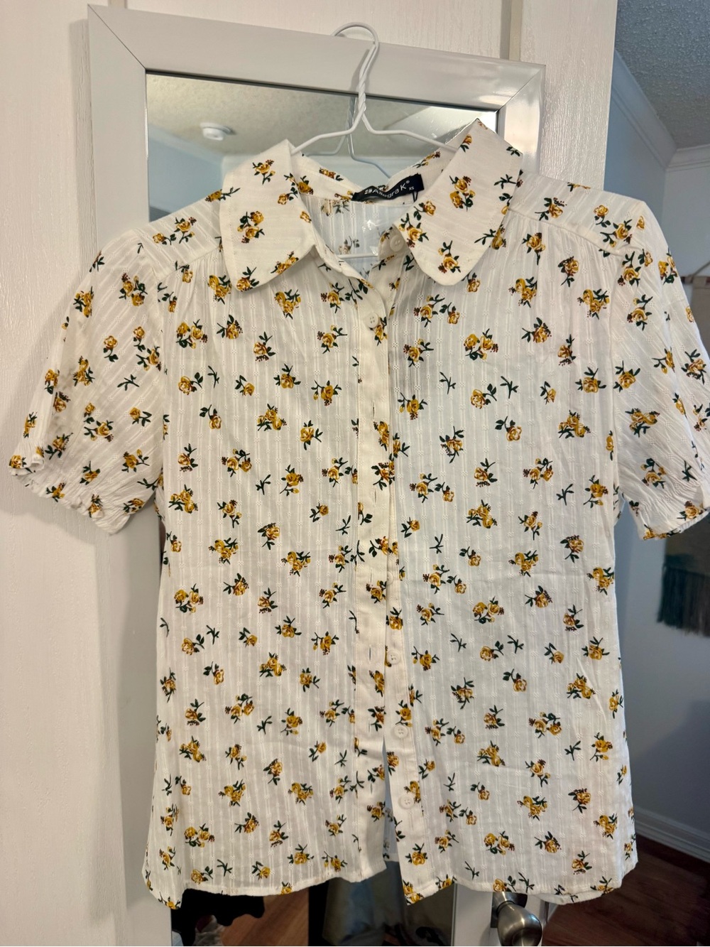 Allegra K White Button-Up Blouse with Yellow Floral Print
